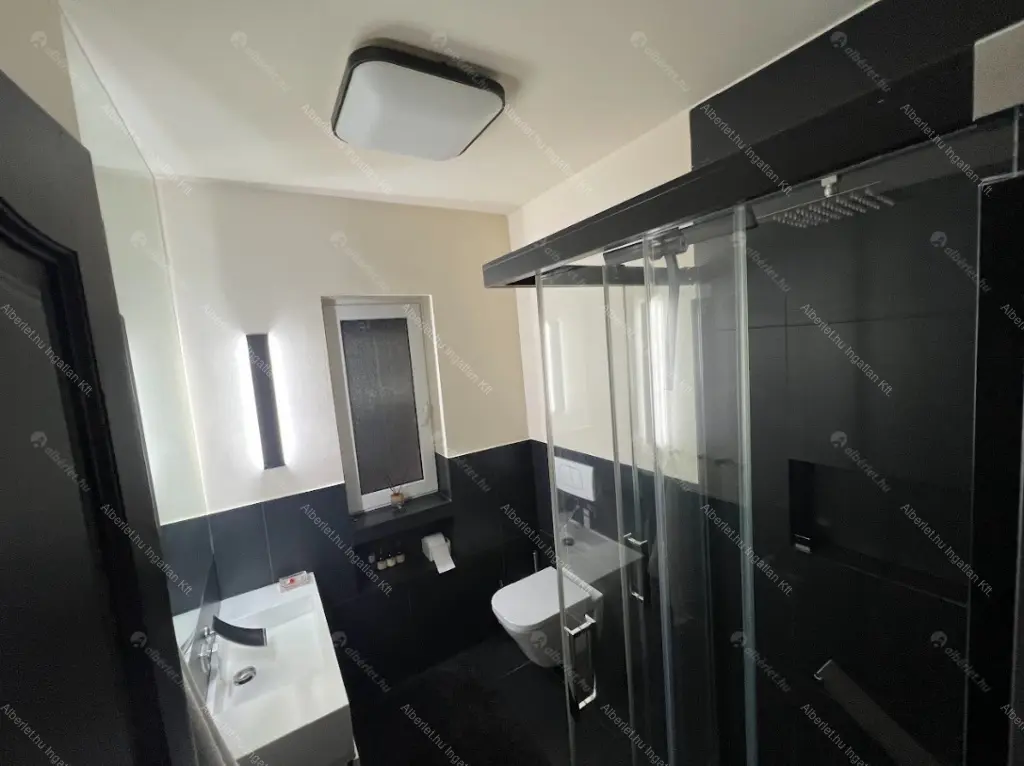 Kiadó albérlet 1000000 Ft/hó áron: Budapest, II. kerület  Kőfejtő utca. Mérete: 320 nm, 5 szobás | Alberlet.hu - 6709753