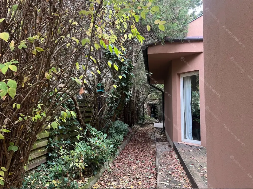 Kiadó albérlet 1000000 Ft/hó áron: Budapest, II. kerület  Kőfejtő utca. Mérete: 320 nm, 5 szobás | Alberlet.hu - 6709760