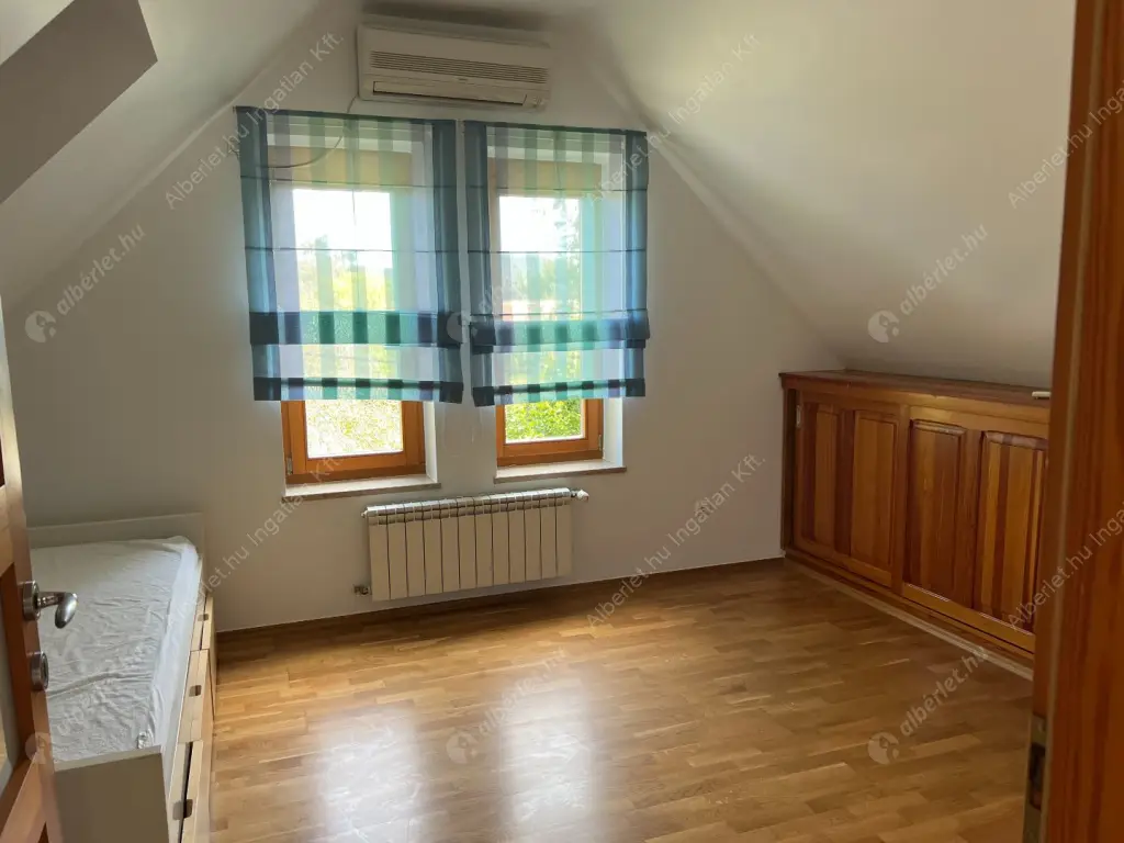 Kiadó albérlet 1169000 Ft/hó áron: Budapest, II. kerület  Kont vezér utca. Mérete: 252 nm, 5 szobás | Alberlet.hu - 6559469