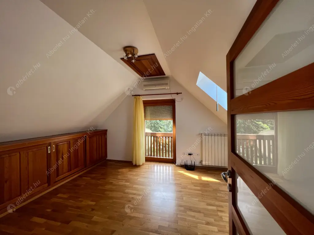 Kiadó albérlet 1156000 Ft/hó áron: Budapest, II. kerület  Kont vezér utca. Mérete: 252 nm, 5 szobás | Alberlet.hu - 6622545