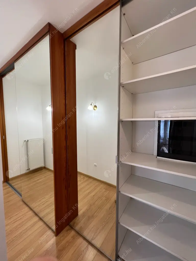 Kiadó albérlet 1156000 Ft/hó áron: Budapest, II. kerület  Kont vezér utca. Mérete: 252 nm, 5 szobás | Alberlet.hu - 6622546