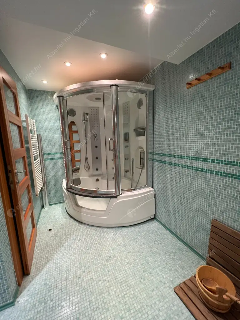 Kiadó albérlet 1156000 Ft/hó áron: Budapest, II. kerület  Kont vezér utca. Mérete: 252 nm, 5 szobás | Alberlet.hu - 6622553