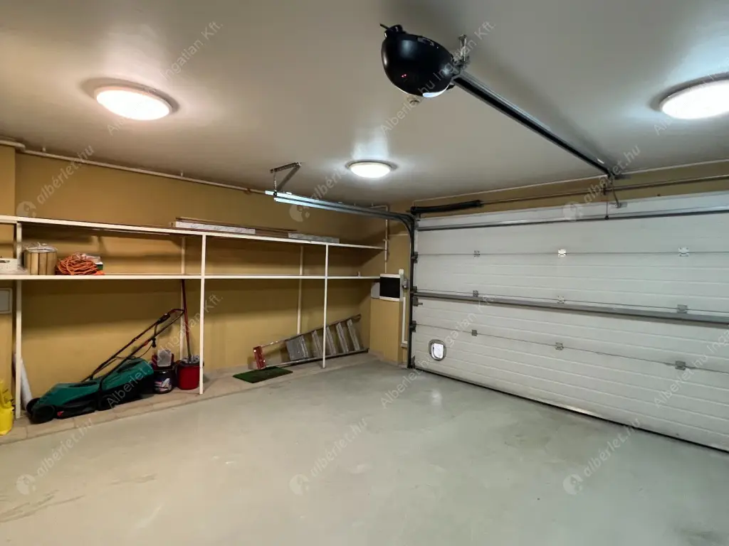 Kiadó albérlet 1156000 Ft/hó áron: Budapest, II. kerület  Kont vezér utca. Mérete: 252 nm, 5 szobás | Alberlet.hu - 6622556