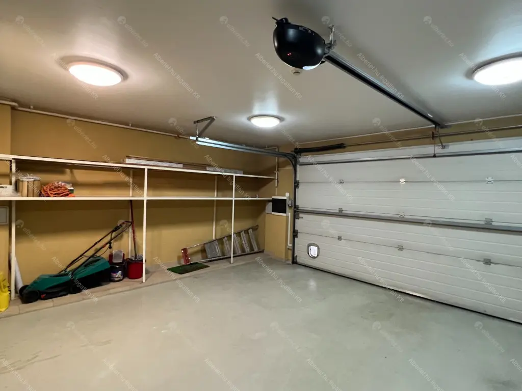 Kiadó albérlet 1132000 Ft/hó áron: Budapest, II. kerület  Kont vezér utca. Mérete: 252 nm, 6 szobás | Alberlet.hu - 6649571