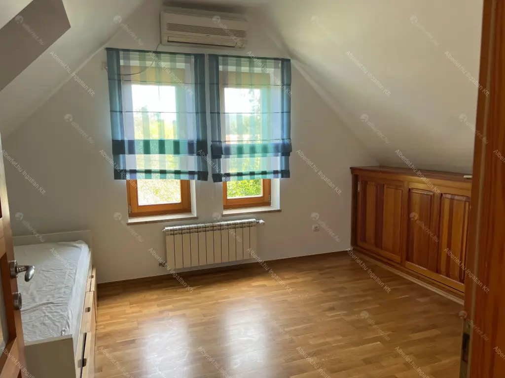 Kiadó albérlet 1132000 Ft/hó áron: Budapest, II. kerület  Kont vezér utca. Mérete: 252 nm, 6 szobás | Alberlet.hu - 6649575