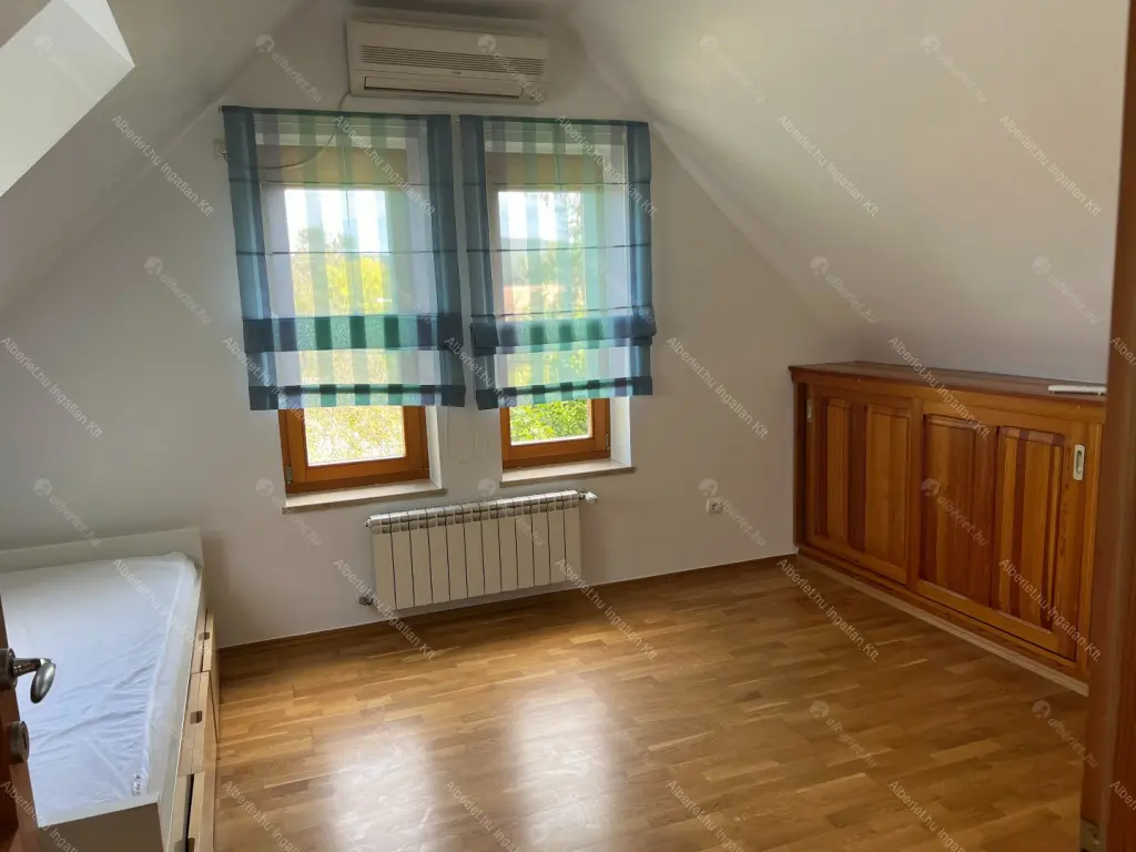 Kiadó albérlet 1158000 Ft/hó áron: Budapest, II. kerület  Kont vezér utca. Mérete: 252 nm, 6 szobás | Alberlet.hu - 6659092