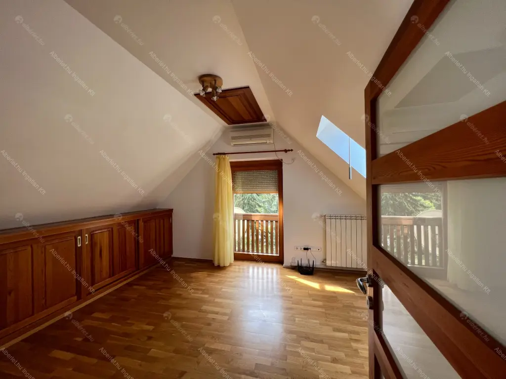 Kiadó albérlet 1158000 Ft/hó áron: Budapest, II. kerület  Kont vezér utca. Mérete: 252 nm, 6 szobás | Alberlet.hu - 6659095