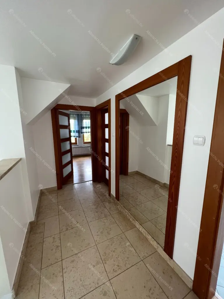 Kiadó albérlet 1158000 Ft/hó áron: Budapest, II. kerület  Kont vezér utca. Mérete: 252 nm, 6 szobás | Alberlet.hu - 6659097