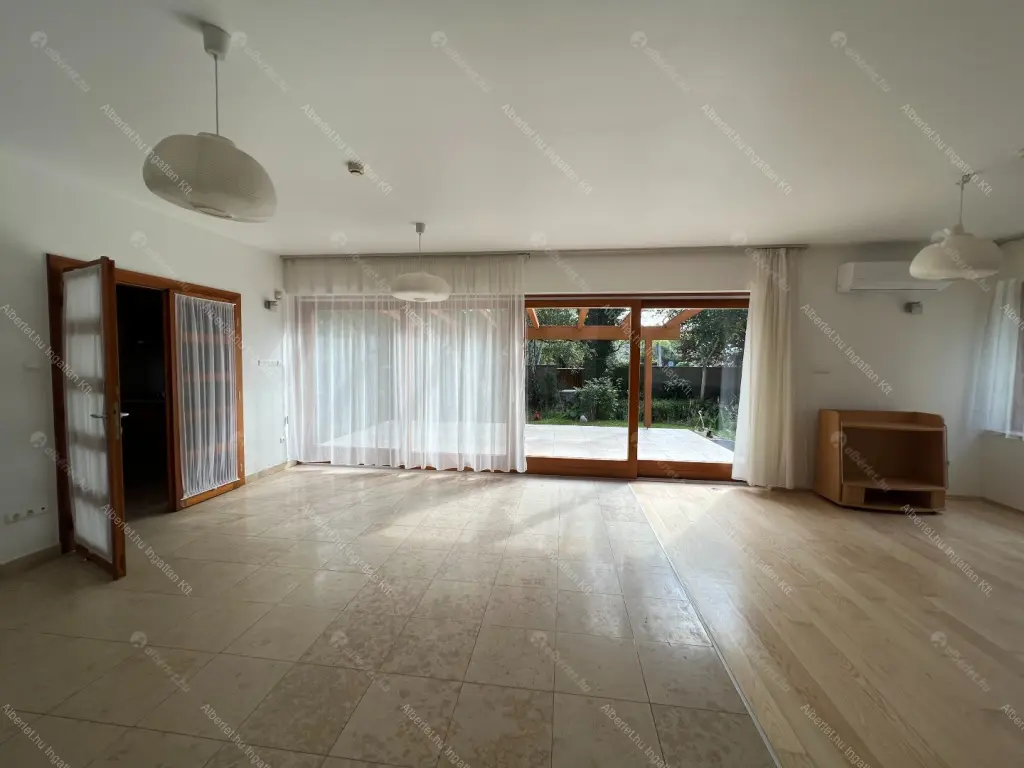 Kiadó albérlet 1158000 Ft/hó áron: Budapest, II. kerület  Kont vezér utca. Mérete: 252 nm, 6 szobás | Alberlet.hu - 6659100