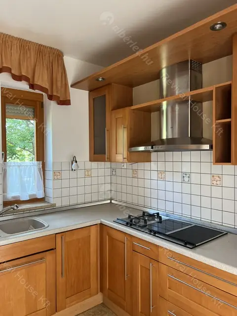 Kiadó albérlet 1160000 Ft/hó áron: Budapest, II. kerület  Kont vezér utca. Mérete: 252 nm, 6 szobás | Alberlet.hu - 6530858