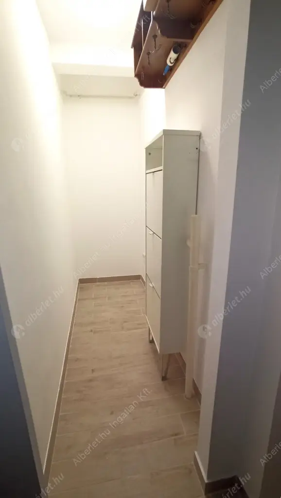 Kiadó albérlet 300000 Ft/hó áron: Budapest, II. kerület  Kuruclesi út. Mérete: 63 nm, 2 szobás | Alberlet.hu - 6634216