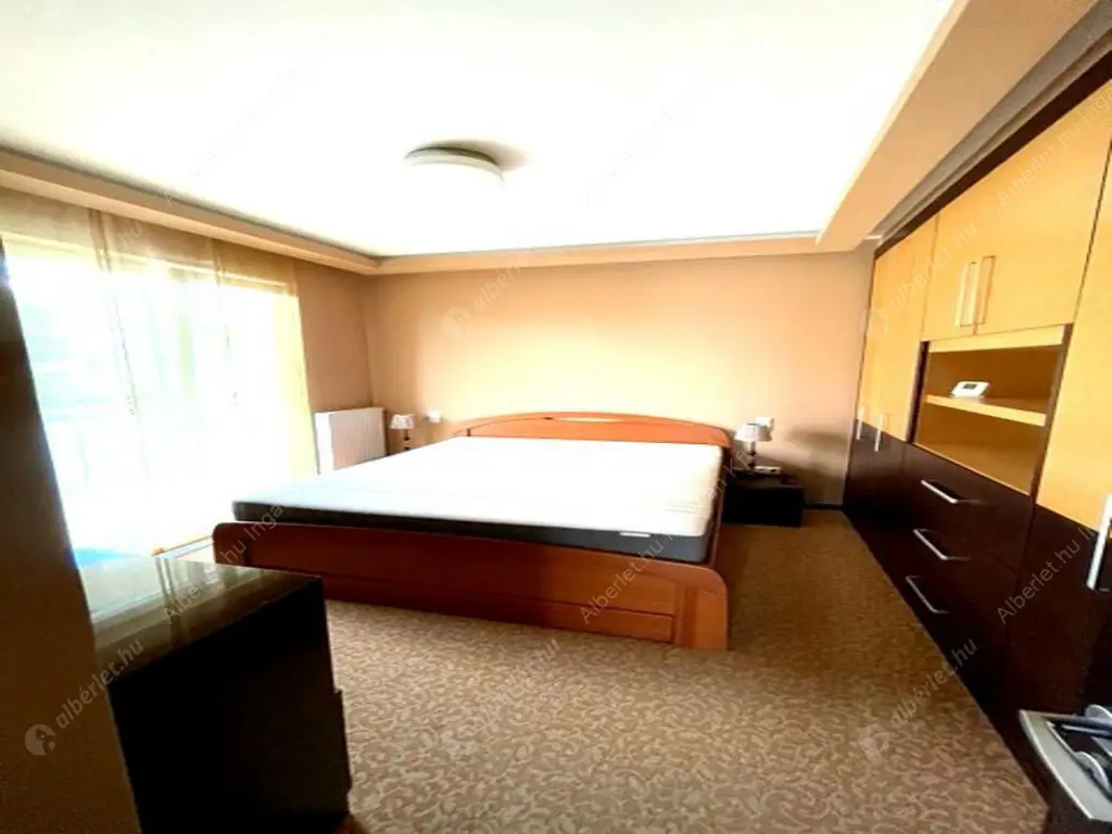 Kiadó albérlet 1350000 Ft/hó áron: Budapest, II. kerület  Lepke utca. Mérete: 166 nm, 5 szobás | Alberlet.hu - 6604497