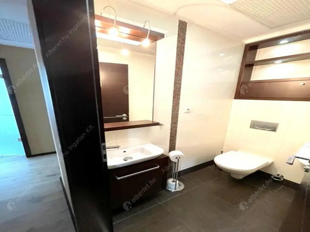 Kiadó albérlet 1350000 Ft/hó áron: Budapest, II. kerület  Lepke utca. Mérete: 166 nm, 5 szobás | Alberlet.hu - 6622760