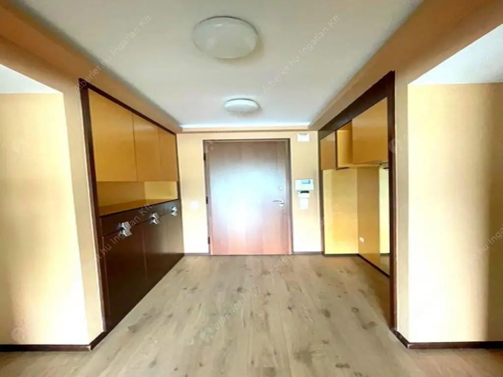 Kiadó albérlet 1350000 Ft/hó áron: Budapest, II. kerület  Lepke utca. Mérete: 166 nm, 5 szobás | Alberlet.hu - 6622773