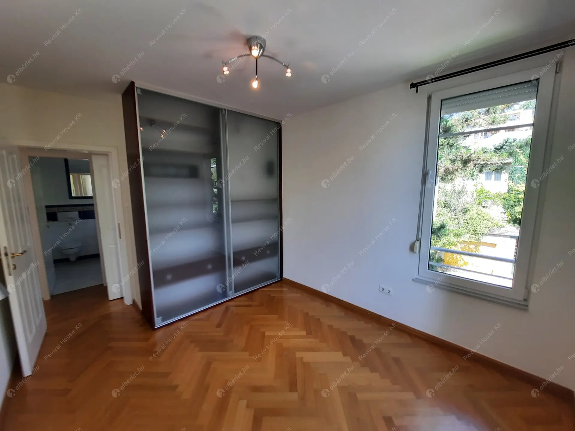 Kiadó albérlet 701000 Ft/hó áron: Budapest, II. kerület  Lévay utca. Mérete: 100 nm, 4 szobás | Alberlet.hu - 5714152