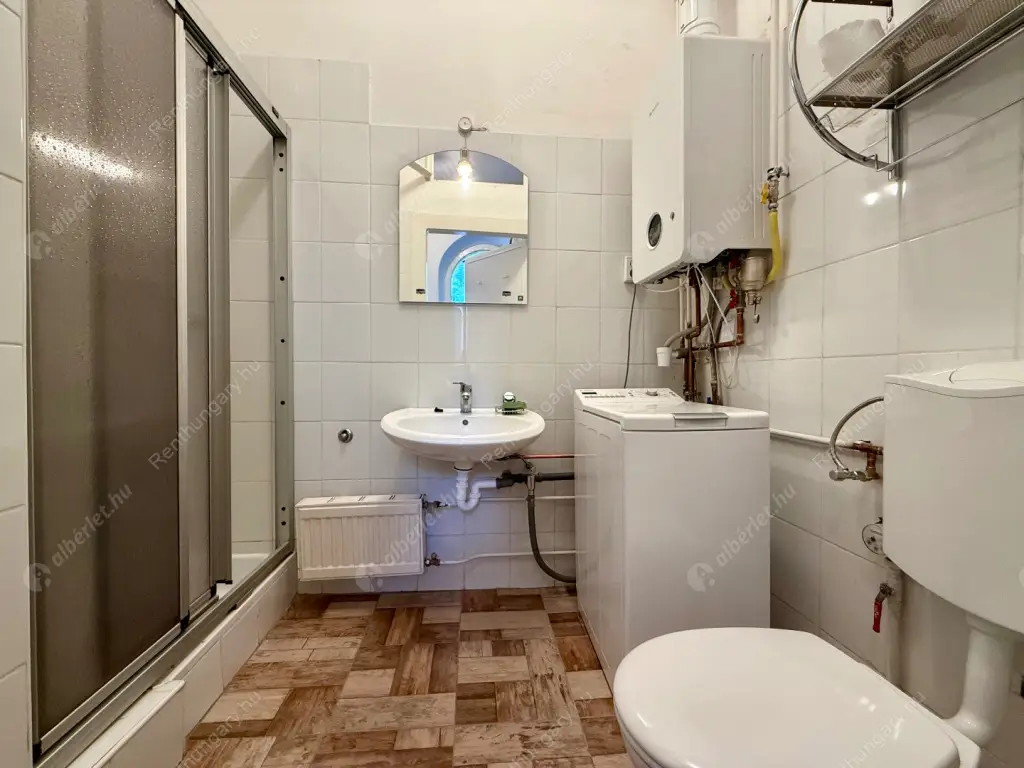Kiadó albérlet 200000 Ft/hó áron: Budapest, II. kerület  Lóczy Lajos utca. Mérete: 36 nm, 1 szobás | Alberlet.hu - 6593408