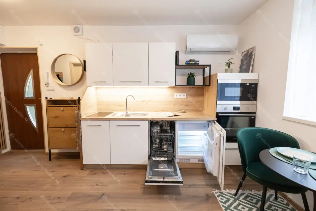 Kiadó albérlet 210000 Ft/hó áron: Budapest, II. kerület  Lotz Károly utca. Mérete: 20 nm, 1 szobás | Alberlet.hu - 6705494