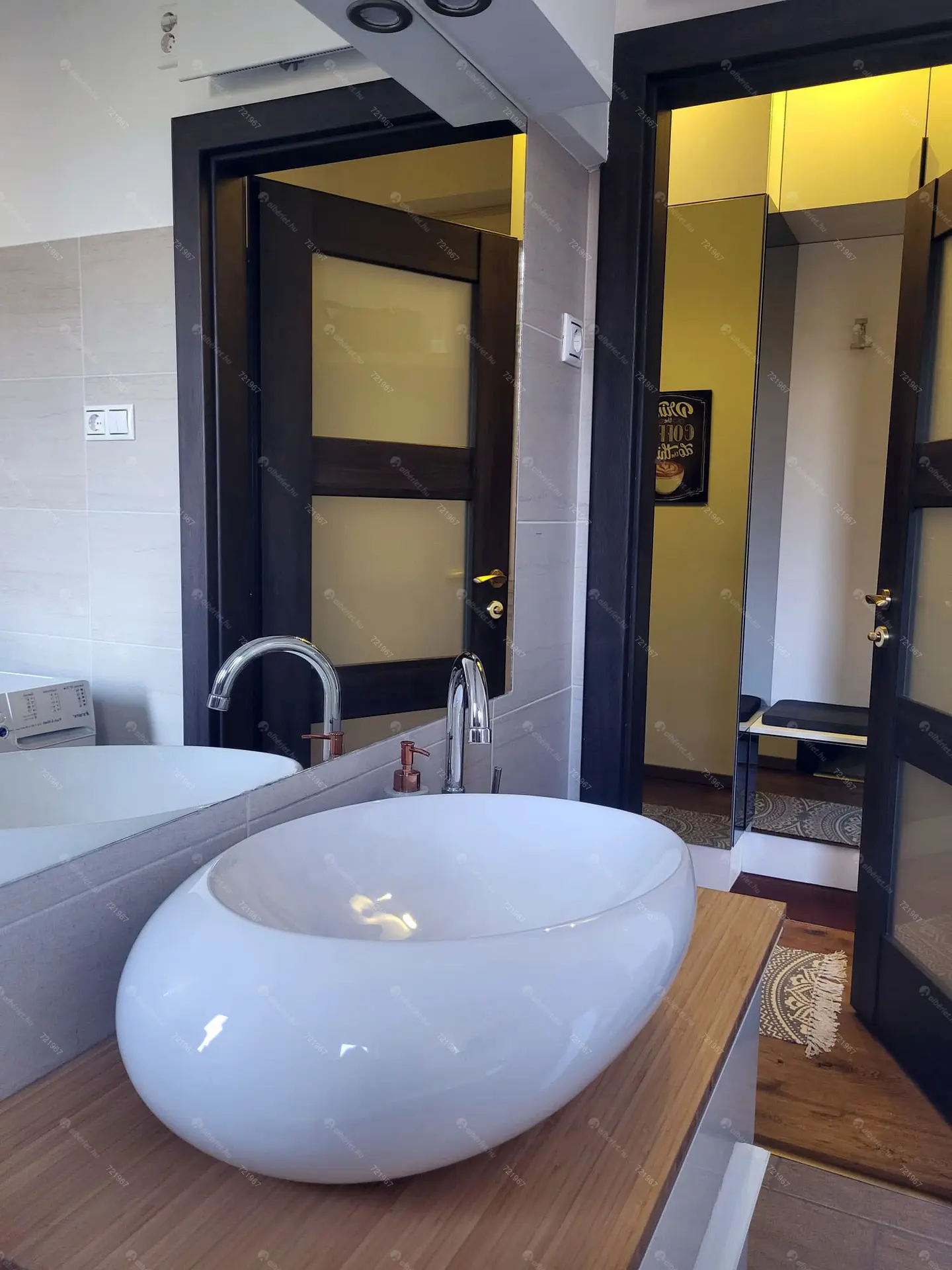 Kiadó albérlet 285000 Ft/hó áron: Budapest, II. kerület  Lotz Károly utca. Mérete: 44 nm, 1 szobás | Alberlet.hu - 5874549