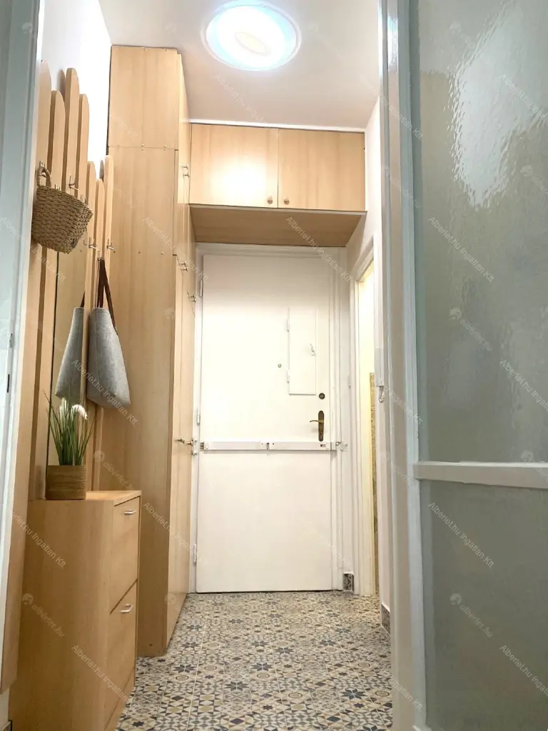 Kiadó albérlet 240000 Ft/hó áron: Budapest, II. kerület  Lövőház utca. Mérete: 31 nm, 1 szobás | Alberlet.hu - 6681085