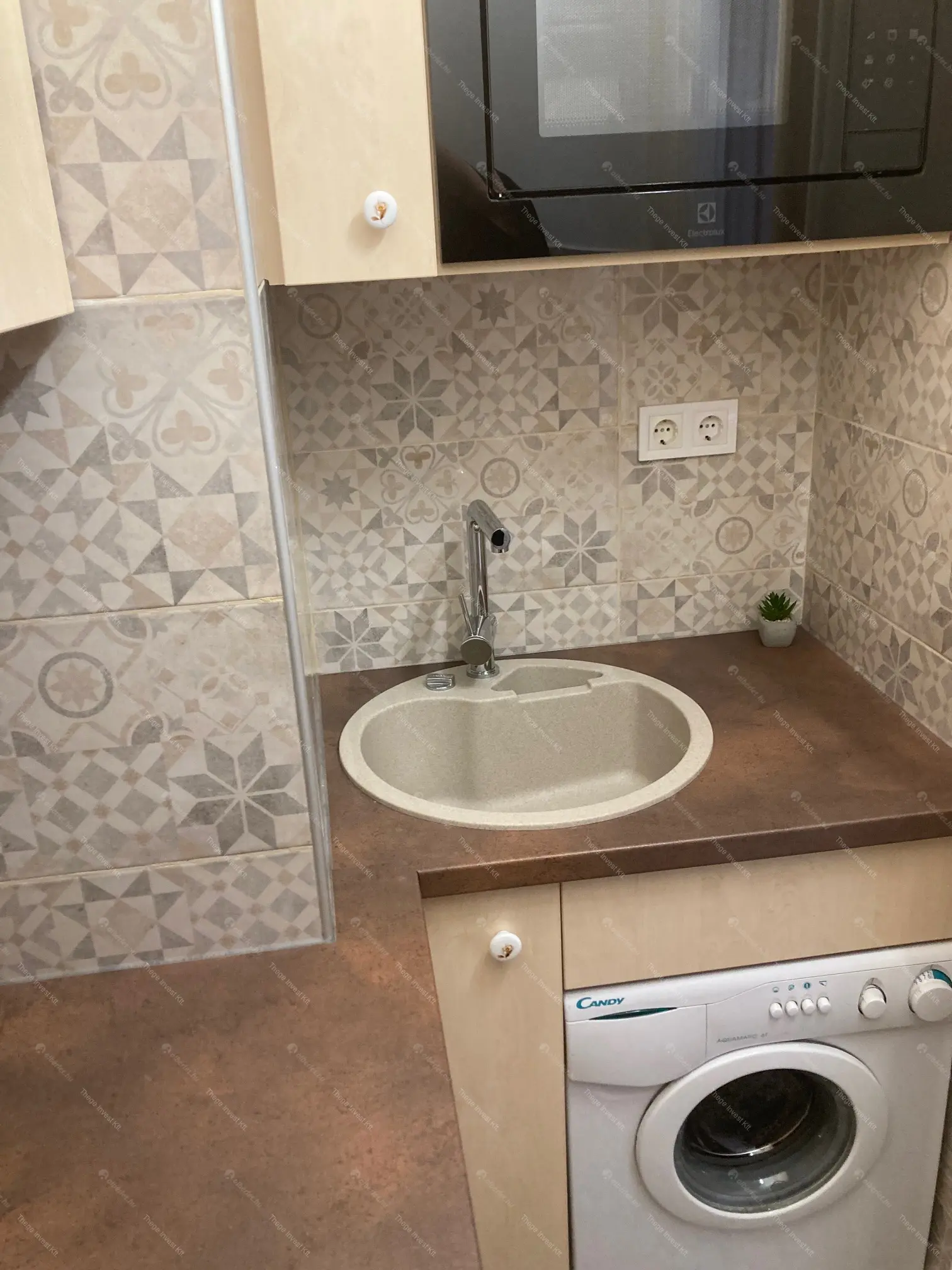 Kiadó albérlet 240000 Ft/hó áron: Budapest, II. kerület  Lövőház utca. Mérete: 32 nm, 1 szobás | Alberlet.hu - 6685692