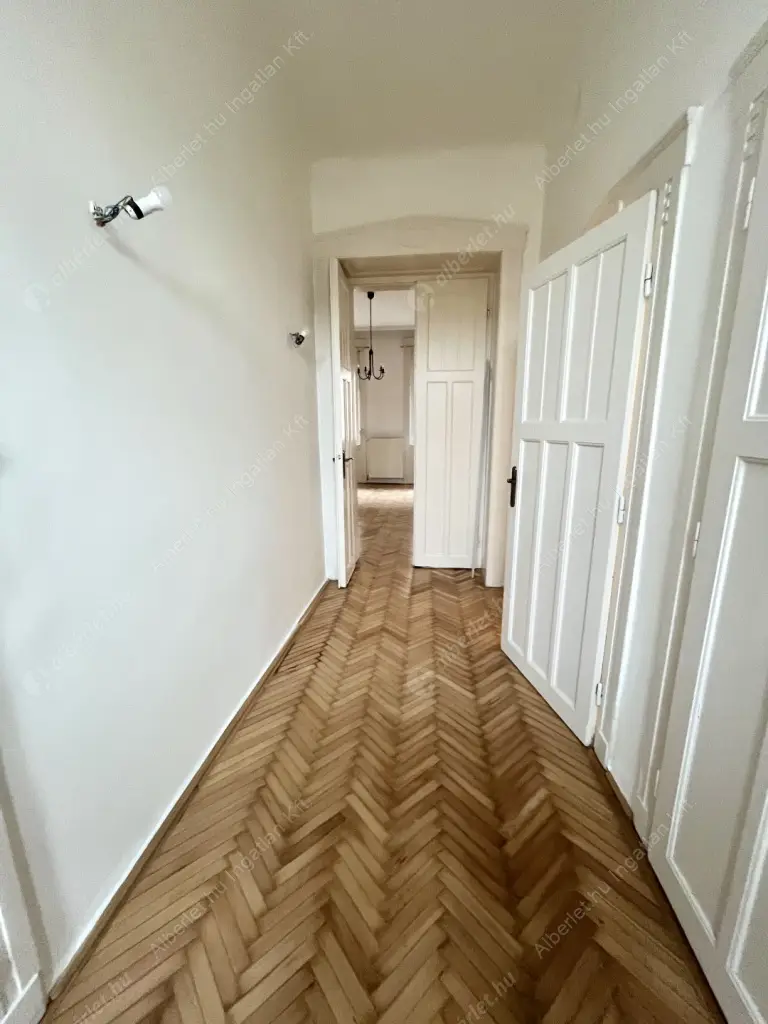 Kiadó albérlet 360000 Ft/hó áron: Budapest, II. kerület  Lövőház utca. Mérete: 74 nm, 2 szobás | Alberlet.hu - 6613972