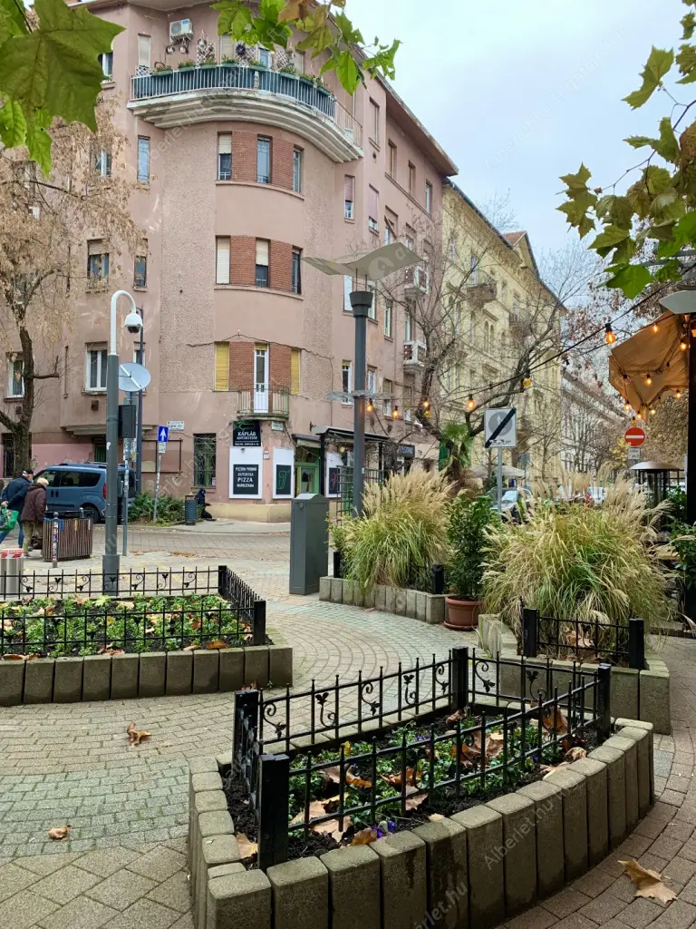 Kiadó albérlet 360000 Ft/hó áron: Budapest, II. kerület  Lövőház utca. Mérete: 74 nm, 2 szobás | Alberlet.hu - 6613980