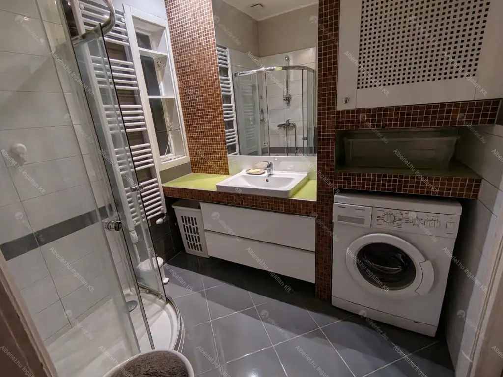 Kiadó albérlet 360000 Ft/hó áron: Budapest, II. kerület  Lukács utca. Mérete: 65 nm, 2 szobás | Alberlet.hu - 6687488