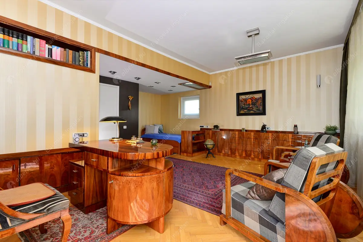 Kiadó albérlet 2496000 Ft/hó áron: Budapest, II. kerület  Mandula utca. Mérete: 320 nm, 5 szobás | Alberlet.hu - 4452238