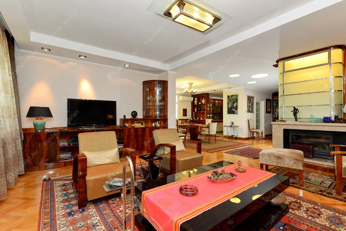 Kiadó albérlet 2496000 Ft/hó áron: Budapest, II. kerület  Mandula utca. Mérete: 320 nm, 5 szobás | Alberlet.hu - 4452251