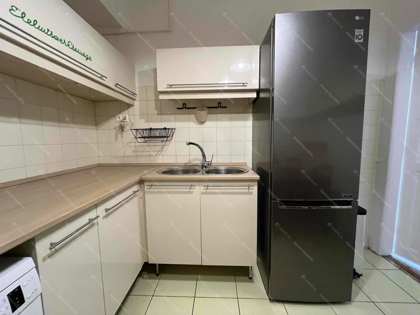 Kiadó albérlet 360000 Ft/hó áron: Budapest, II. kerület  Margit körút. Mérete: 102 nm, 3 szobás | Alberlet.hu - 6703876