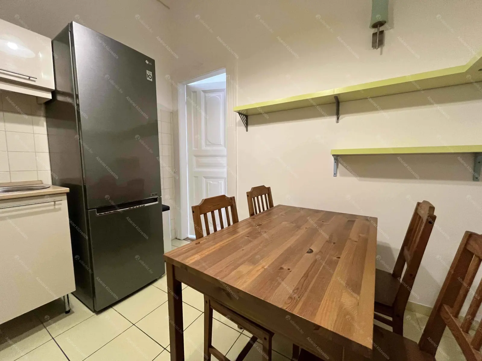 Kiadó albérlet 360000 Ft/hó áron: Budapest, II. kerület  Margit körút. Mérete: 102 nm, 3 szobás | Alberlet.hu - 6703877