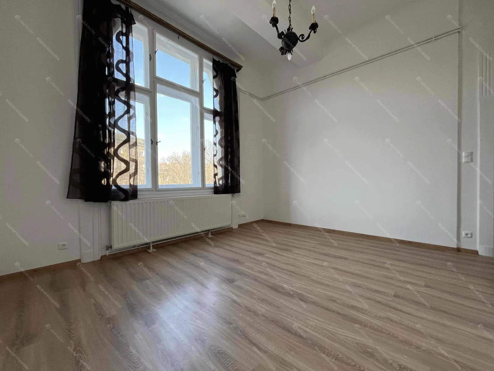 Kiadó albérlet 360000 Ft/hó áron: Budapest, II. kerület  Margit körút. Mérete: 102 nm, 3 szobás | Alberlet.hu - 6703892