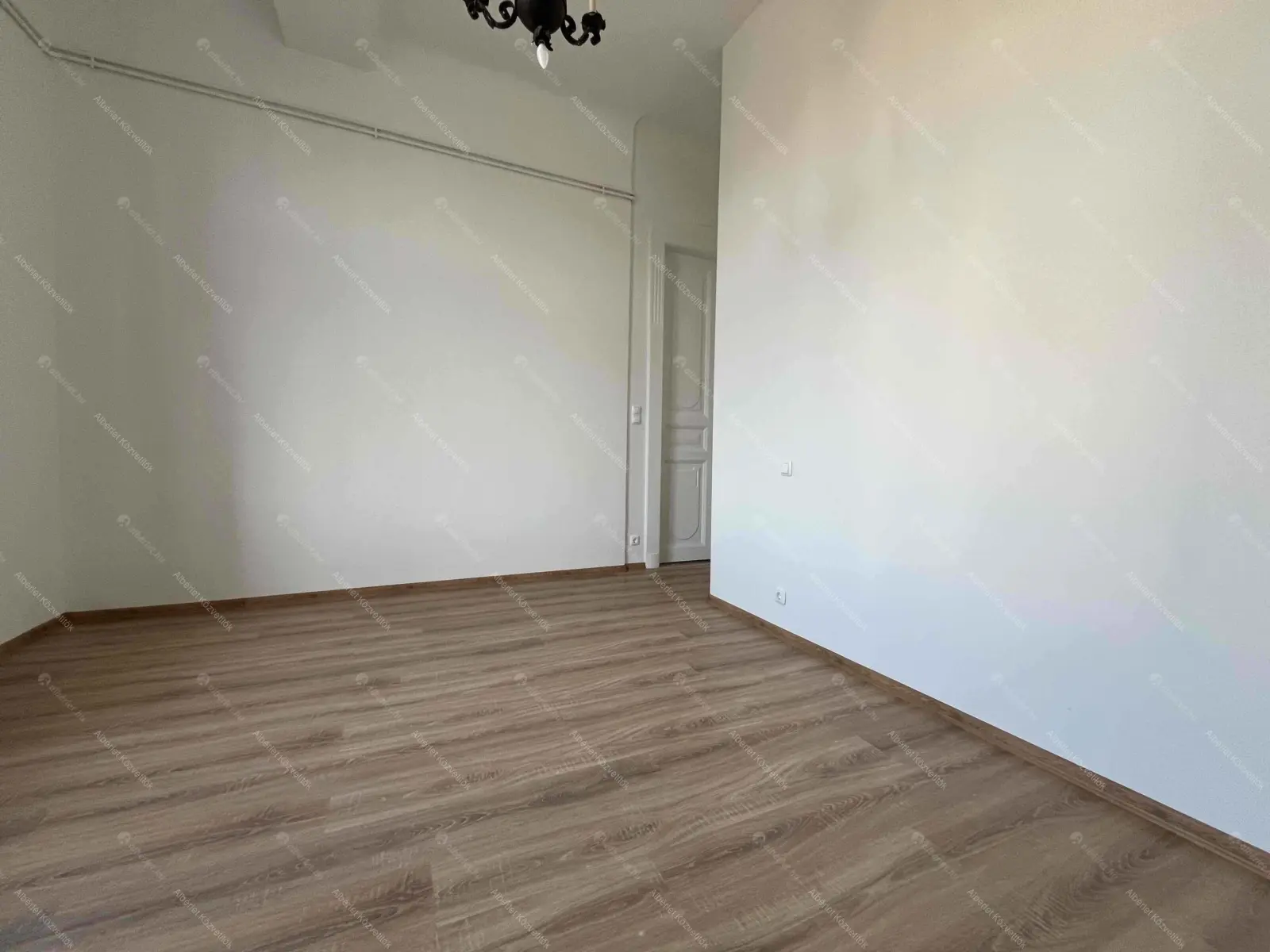 Kiadó albérlet 360000 Ft/hó áron: Budapest, II. kerület  Margit körút. Mérete: 102 nm, 3 szobás | Alberlet.hu - 6703893