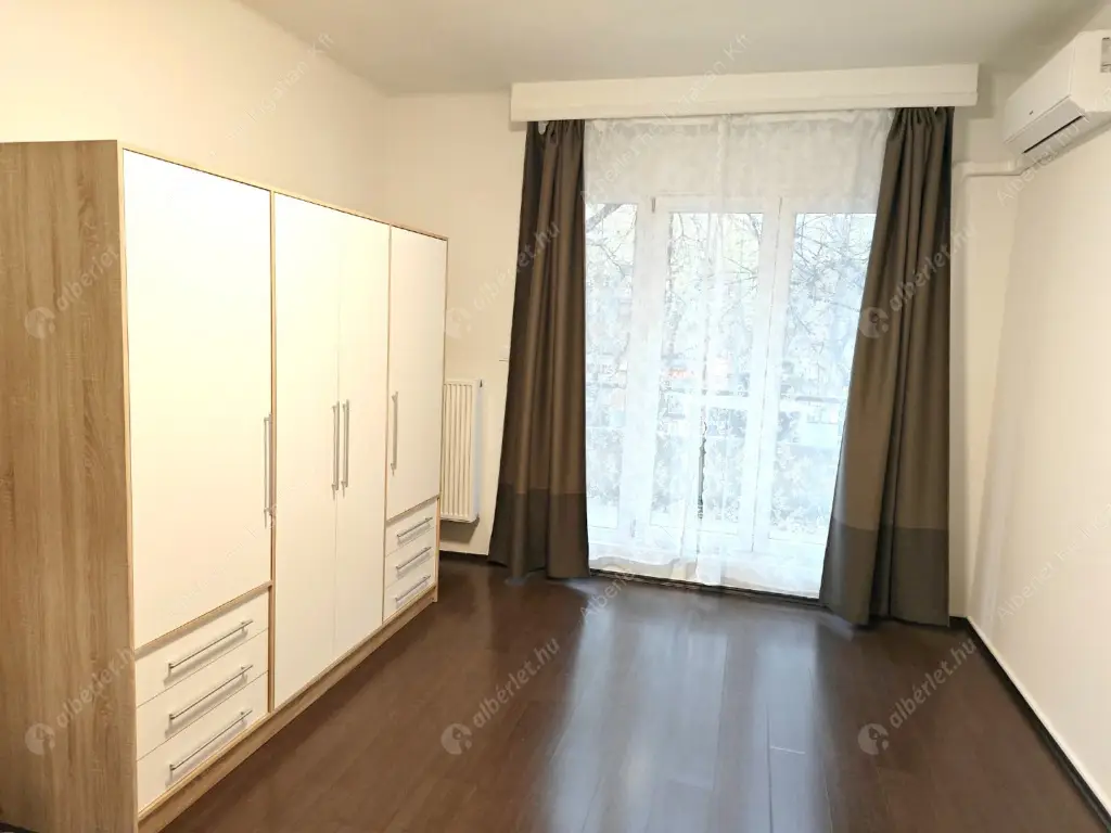 Kiadó albérlet 220000 Ft/hó áron: Budapest, II. kerület  Margit körút. Mérete: 30 nm, 1 szobás | Alberlet.hu - 6603068