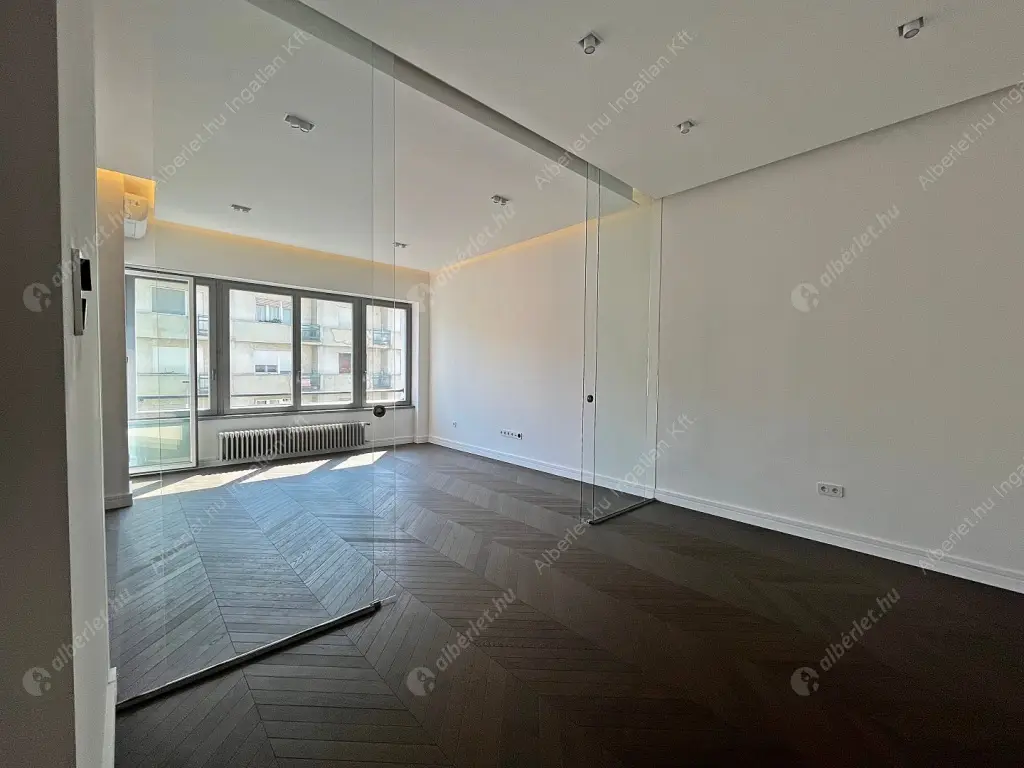 Kiadó albérlet 694000 Ft/hó áron: Budapest, II. kerület  Margit körút. Mérete: 66 nm, 1 szobás | Alberlet.hu - 6625289