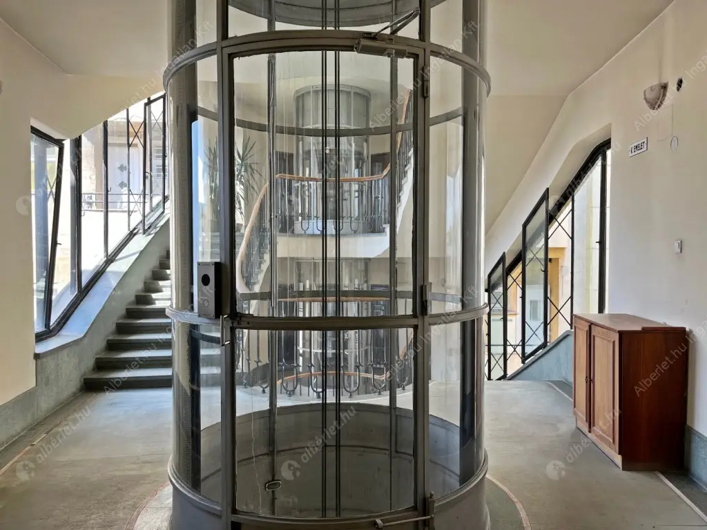 Kiadó albérlet 694000 Ft/hó áron: Budapest, II. kerület  Margit körút. Mérete: 66 nm, 1 szobás | Alberlet.hu - 6625292