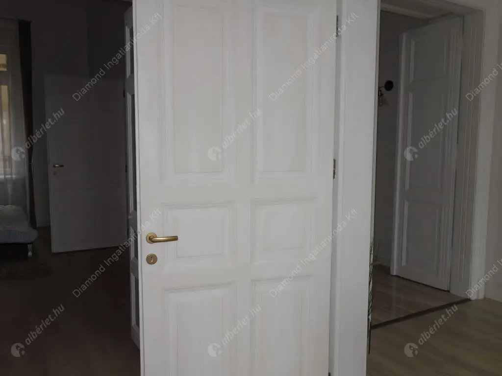 Kiadó albérlet 463000 Ft/hó áron: Budapest, II. kerület  Margit körút. Mérete: 83 nm, 3 szobás | Alberlet.hu - 5748194