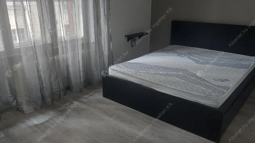 Kiadó albérlet 350000 Ft/hó áron: Budapest, II. kerület  Margit körút. Mérete: 93 nm, 3 szobás | Alberlet.hu - 6618668