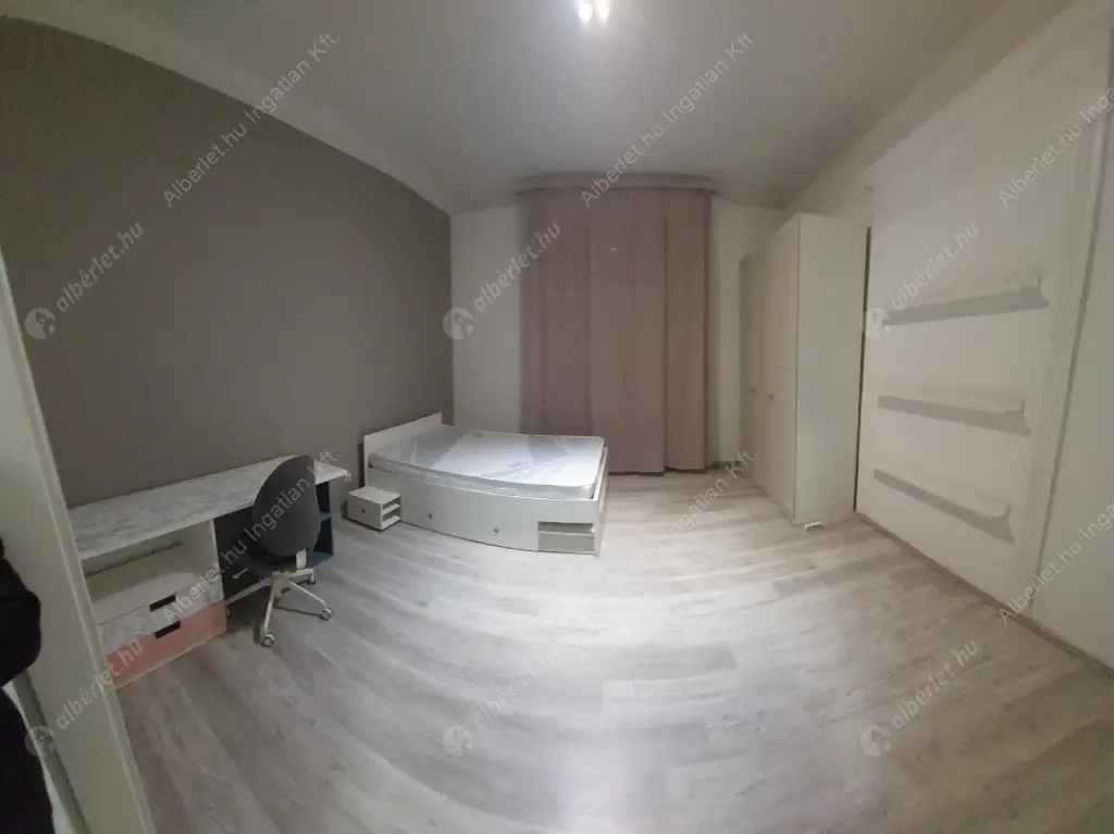 Kiadó albérlet 350000 Ft/hó áron: Budapest, II. kerület  Margit körút. Mérete: 93 nm, 3 szobás | Alberlet.hu - 6618669