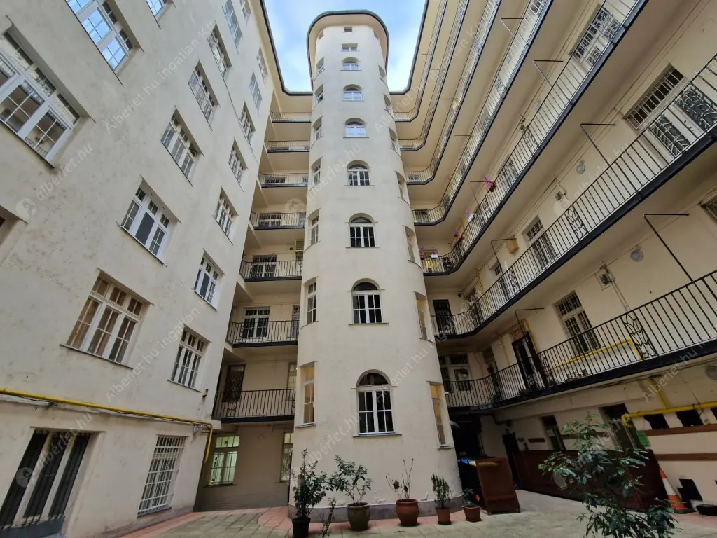 Kiadó albérlet 350000 Ft/hó áron: Budapest, II. kerület  Margit körút. Mérete: 93 nm, 3 szobás | Alberlet.hu - 6618683