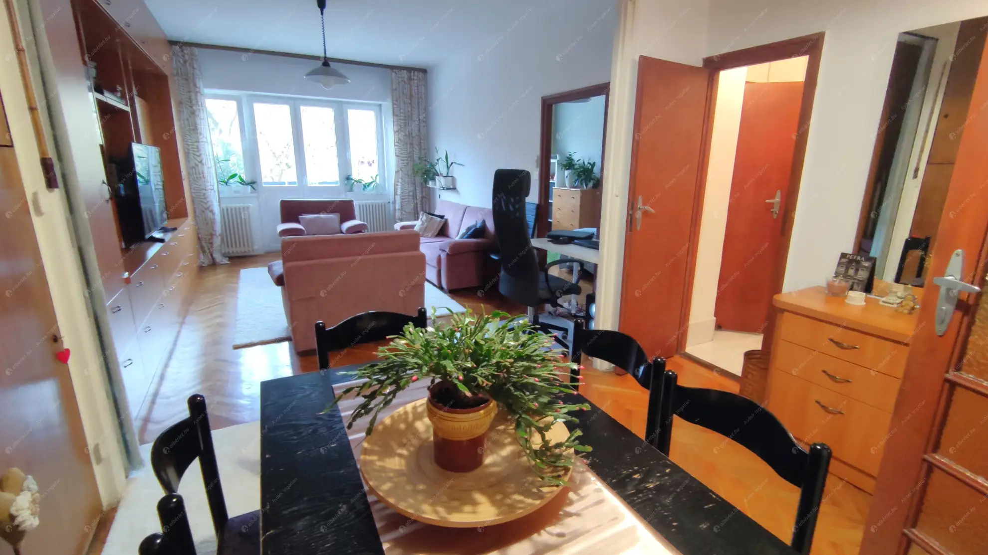 Kiadó albérlet 270000 Ft/hó áron: Budapest, II. kerület  Mechwart liget. Mérete: 70 nm, 2 szobás | Alberlet.hu - 6602055