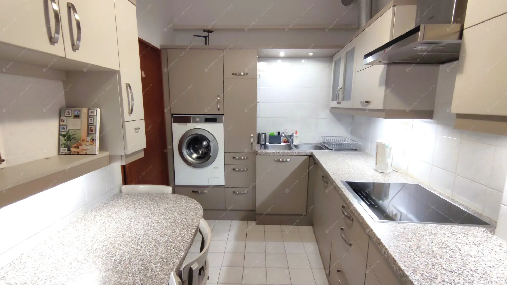 Kiadó albérlet 270000 Ft/hó áron: Budapest, II. kerület  Mechwart liget. Mérete: 70 nm, 2 szobás | Alberlet.hu - 6602058