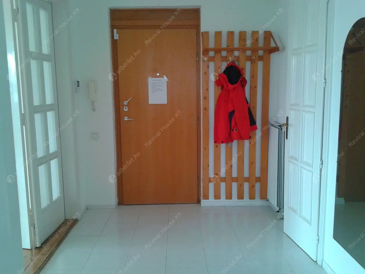 Kiadó albérlet 718000 Ft/hó áron: Budapest, II. kerület  Medve utca. Mérete: 141 nm, 4 szobás | Alberlet.hu - 4725883