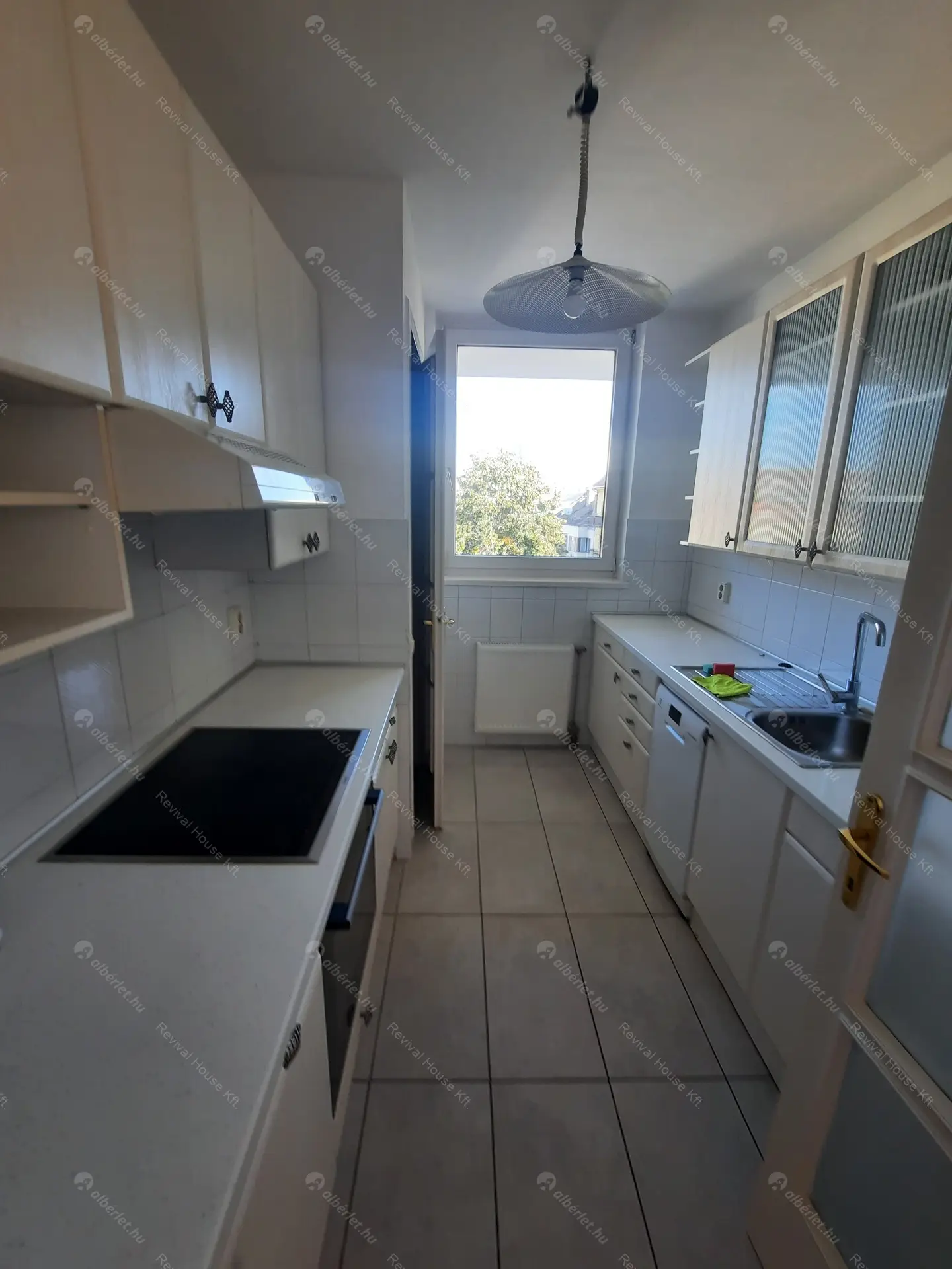 Kiadó albérlet 718000 Ft/hó áron: Budapest, II. kerület  Medve utca. Mérete: 141 nm, 4 szobás | Alberlet.hu - 6109502