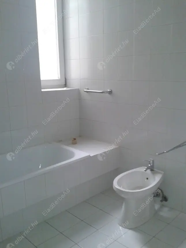 Kiadó albérlet 680000 Ft/hó áron: Budapest, II. kerület  Medve utca. Mérete: 141 nm, 4 szobás | Alberlet.hu - 6049692