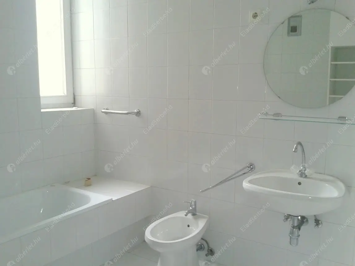 Kiadó albérlet 680000 Ft/hó áron: Budapest, II. kerület  Medve utca. Mérete: 141 nm, 4 szobás | Alberlet.hu - 6049693