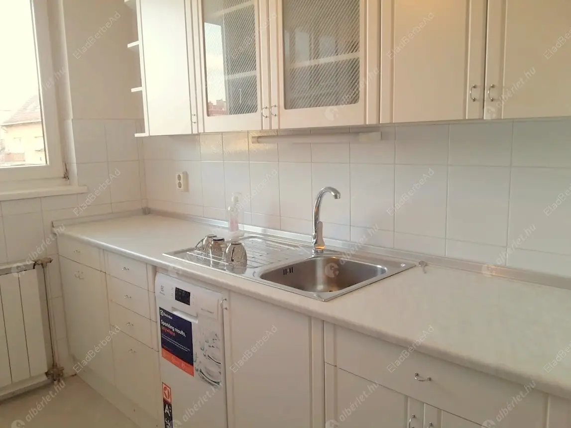 Kiadó albérlet 680000 Ft/hó áron: Budapest, II. kerület  Medve utca. Mérete: 141 nm, 4 szobás | Alberlet.hu - 6049699