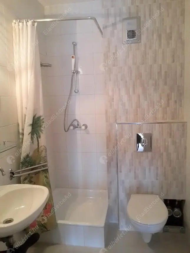 Kiadó albérlet 680000 Ft/hó áron: Budapest, II. kerület  Medve utca. Mérete: 141 nm, 4 szobás | Alberlet.hu - 6049702