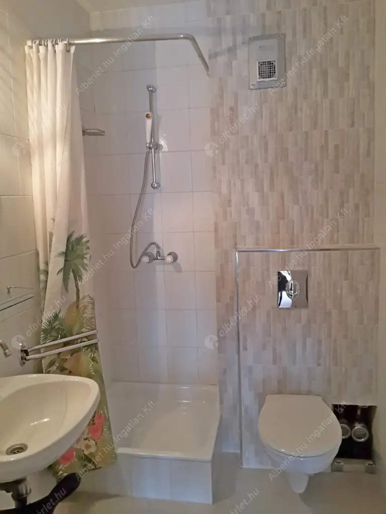 Kiadó albérlet 718000 Ft/hó áron: Budapest, II. kerület  Medve utca. Mérete: 141 nm, 4 szobás | Alberlet.hu - 6519179