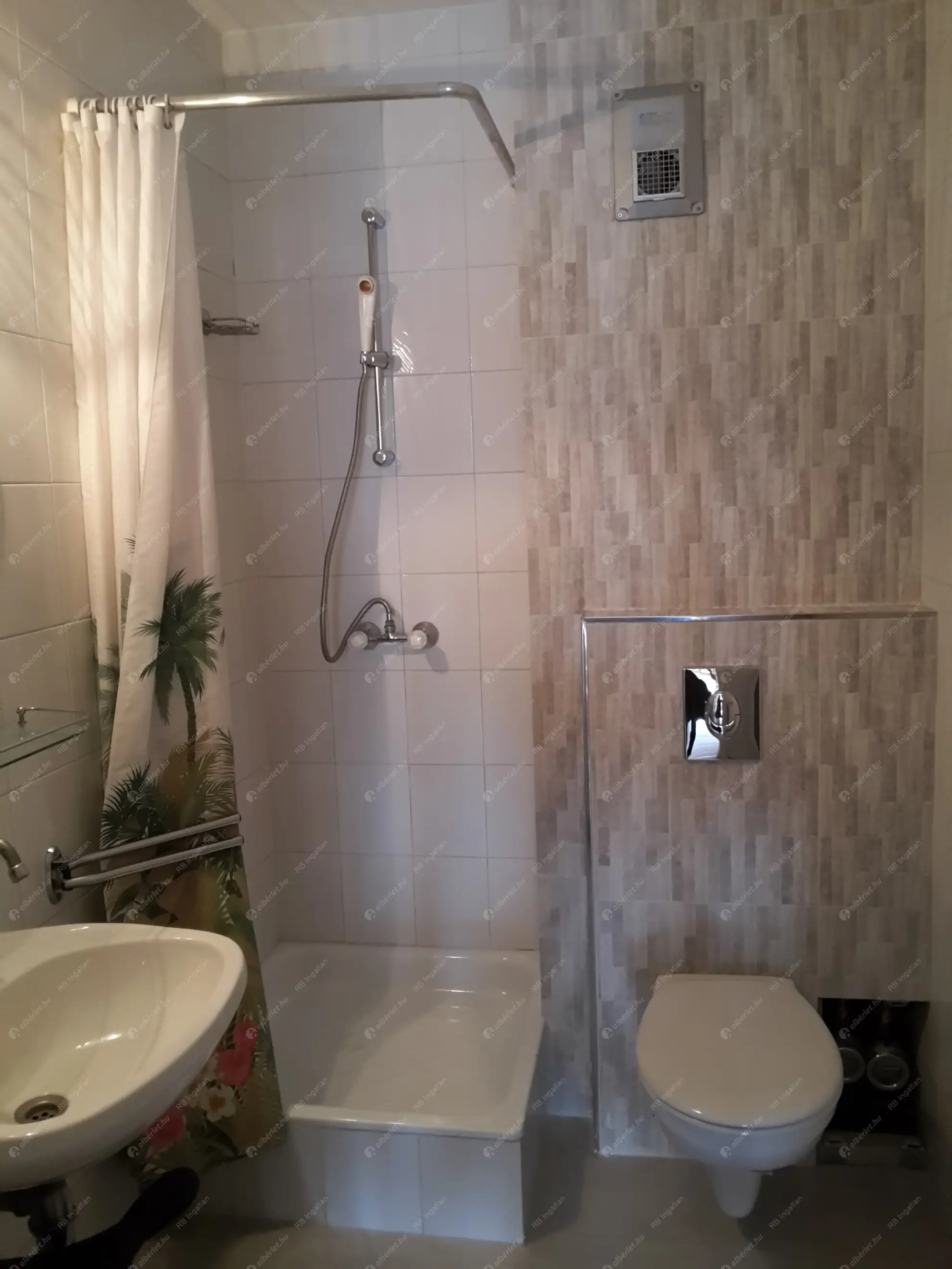 Kiadó albérlet 700000 Ft/hó áron: Budapest, II. kerület  Medve utca. Mérete: 141 nm, 4 szobás | Alberlet.hu - 6572372